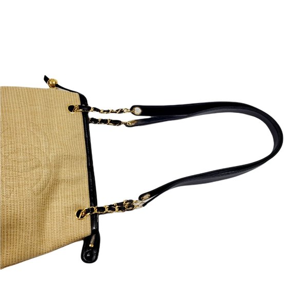 Chanel Woven Raffia Shoulder Bag - Picture 3 of 10